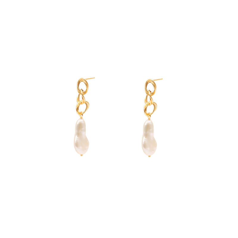 Skyla freshwater pearl earrings